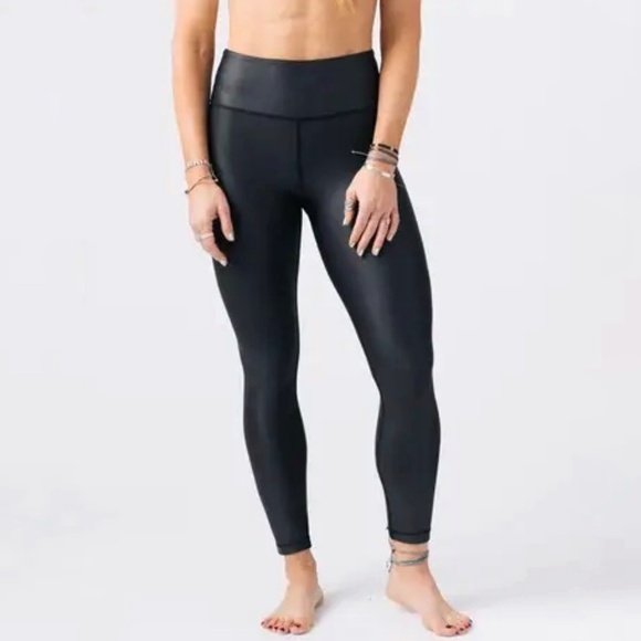 Zyia Metallic Light n Tight Hi-Rise 7/8 - Picture 1 of 8